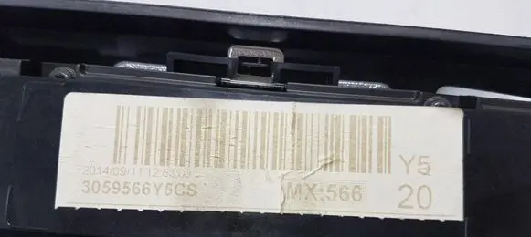 Volvo V40 Climate control unit 3059566 08632794