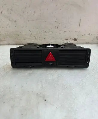Skoda Octavia Mk1 (1U) Dash center air vent grill 1U0820951