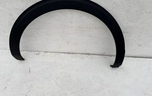 Peugeot 5008 II Rear arch trim 9814070377