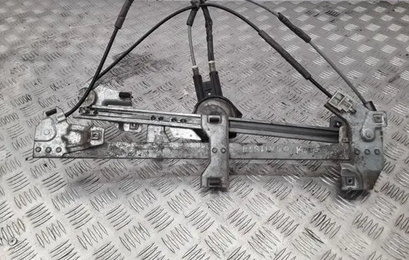 Citroen Berlingo Front door manual window regulator 