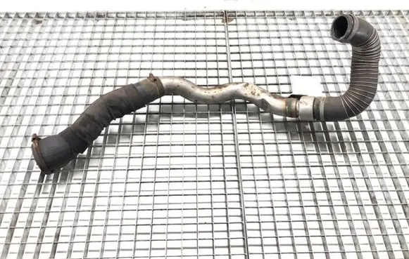 Intercooler hose/pipe