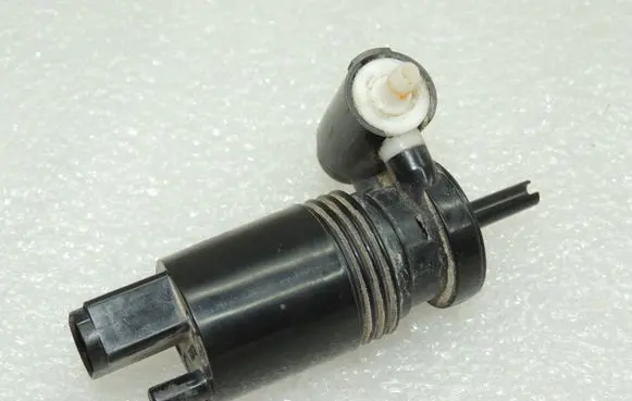 Chrysler Grand Voyager V Windscreen/windshield washer pump 5179153AC