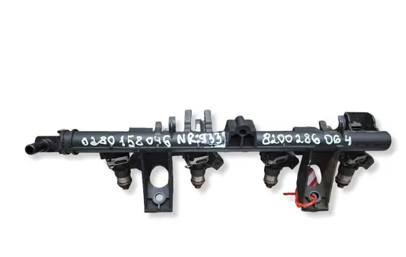 Renault Clio III Fuel injector S26312933 0280158046 8200286064