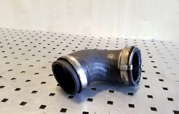 Intercooler hose/pipe