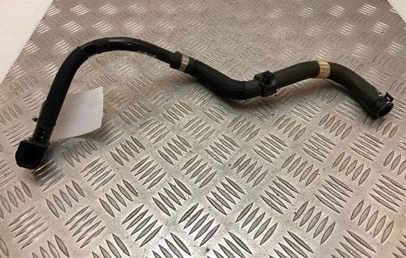 Jaguar I-Pace Engine coolant pipe/hose