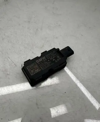 BMW 5 G30 G31 G38 Antenna control unit 5A707E1