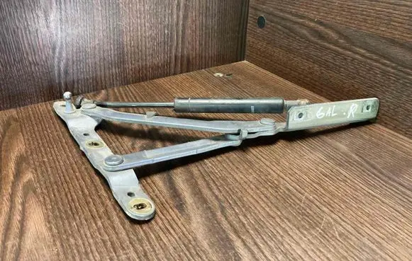 Alfa Romeo 166 Tailgate/trunk/boot hinge 60622424