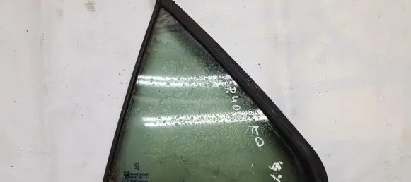 Peugeot 406 Rear vent window glass 