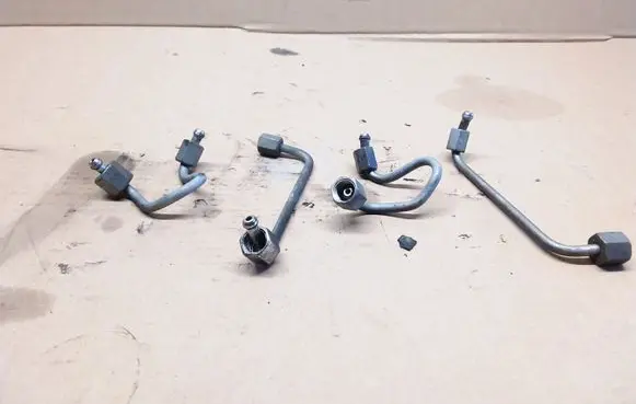 KIA Ceed Fuel injector supply line/pipe 