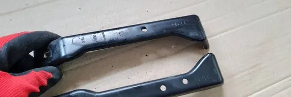 Audi A6 S6 C6 4F Radiator support slam panel bracket 4F0809891 4F0809892