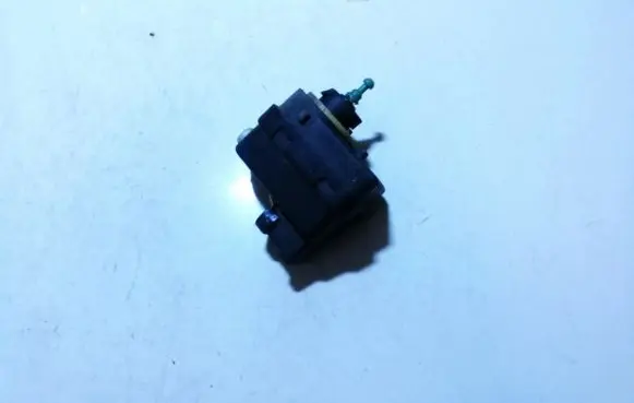 Renault Laguna II Headlight level adjustment motor 7700840141