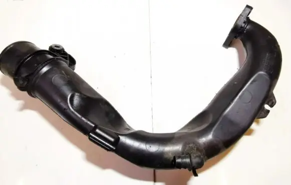 Intercooler hose/pipe