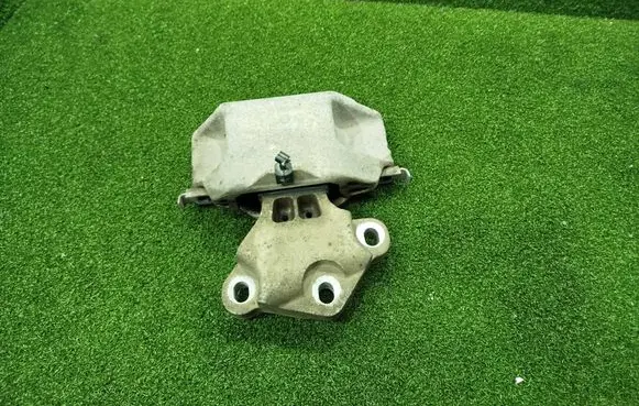 Man TGE 1gen Engine mount bracket 349378 LN101492 S35510