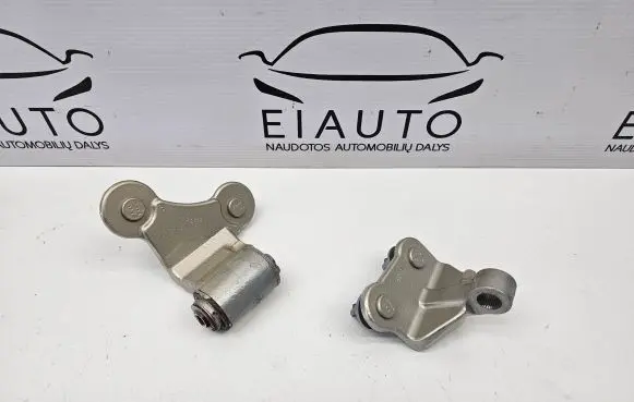 Rear door hinge set