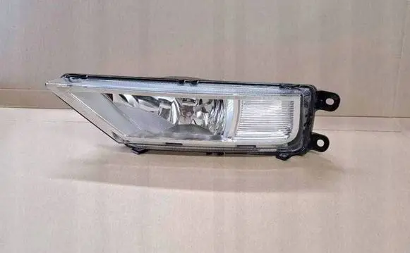 Volkswagen Tiguan Front fog light 5NA941699A