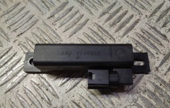 Nissan Note (E12) Antenna control unit 3140526