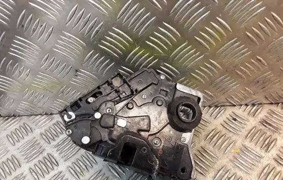 Lexus GS 300 350 430 450H Front door lock 6903030A30