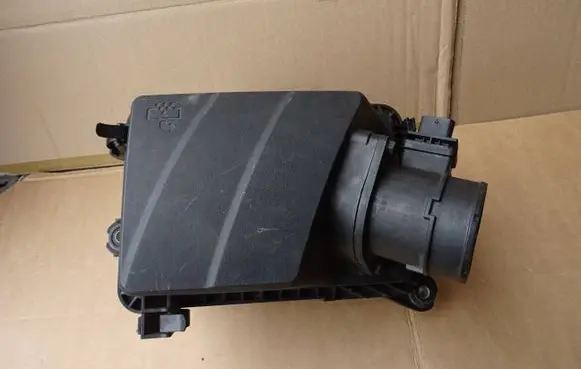 KIA Xceed Air filter 28110G4900