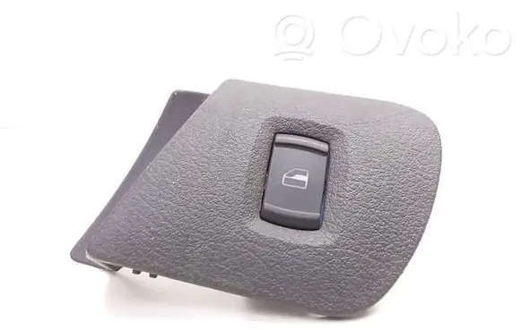 Skoda Octavia Mk1 (1U) Electric window control switch 1U2867185C