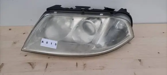 Volkswagen PASSAT B5.5 Headlight/headlamp 3B0941015AN