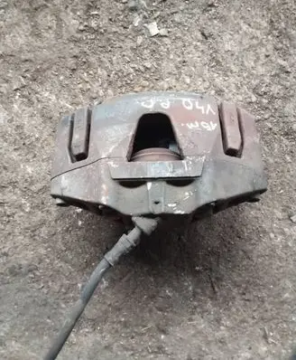 Volvo V40 Front brake caliper 975