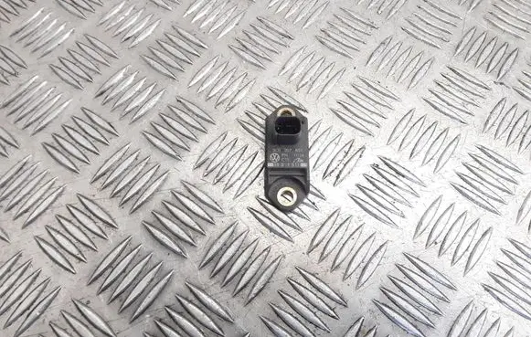 Volkswagen PASSAT B7 Airbag deployment crash/impact sensor 3C0907651