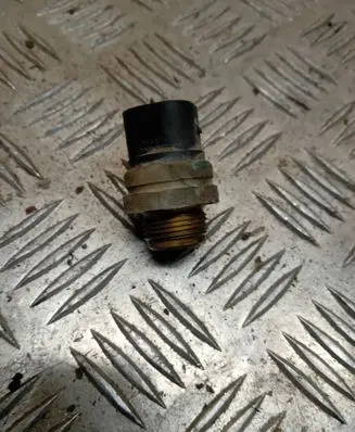 Volkswagen Caddy Coolant temperature sensor 