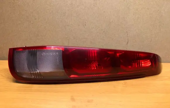 Nissan X-Trail T30 Rear/tail lights