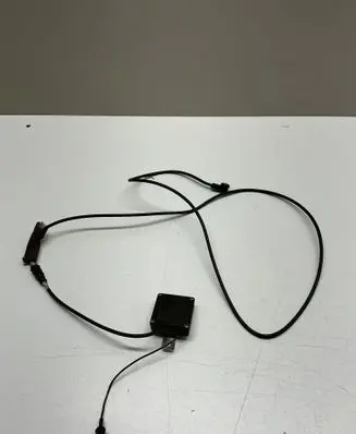 Volkswagen Transporter - Caravelle T4 Aerial antenna amplifier 701035577B