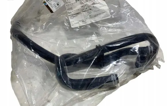 Opel Vivaro Engine coolant pipe/hose 93453081