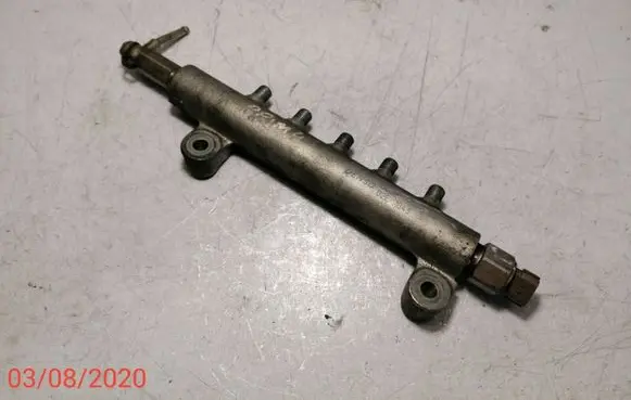 Nissan Primera Fuel main line pipe 6100