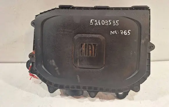 Fiat Panda III Air filter box 52109535