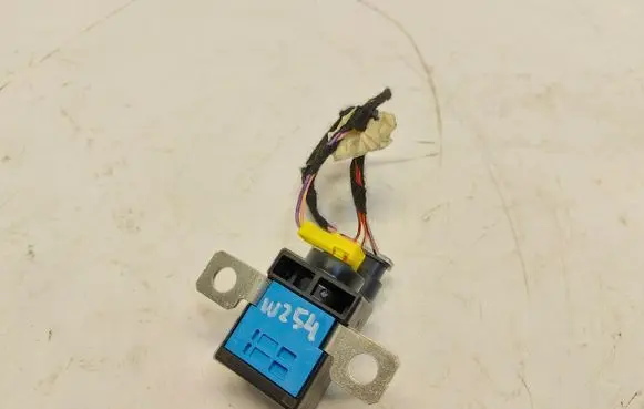 Mercedes-Benz GLC C254 Fuse A0009827425JLK01