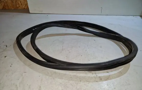 Mercedes-Benz E W212 Front door rubber seal