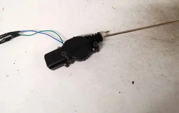 Volkswagen Polo Central locking motor 