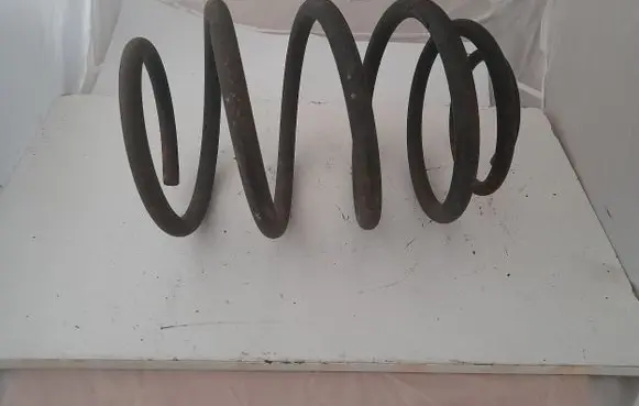 Jeep Cherokee III KJ Rear coil spring