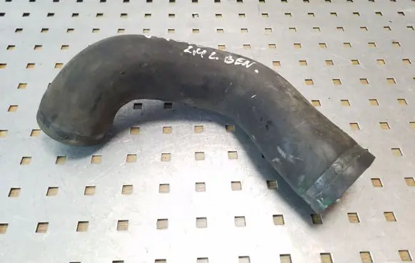 Volvo XC70 Intercooler hose/pipe