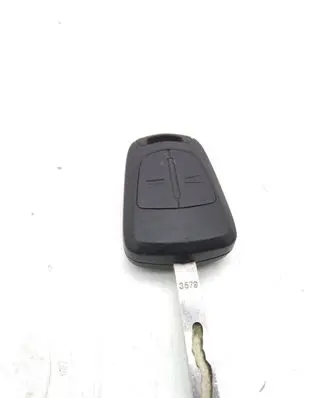 Opel Zafira B Ignition key/card 