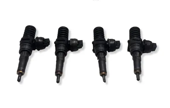 Volkswagen Touran I Fuel injectors set 038130073BN