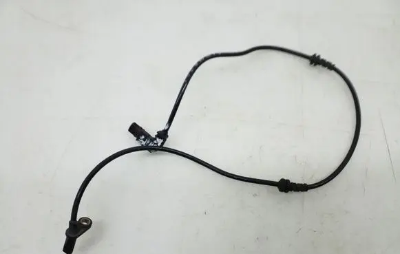 Mercedes-Benz C W204 ABS brake wheel speed sensor A2045400517