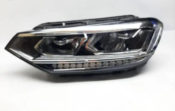 Volkswagen Touran III Headlight/headlamp 5TB941035E