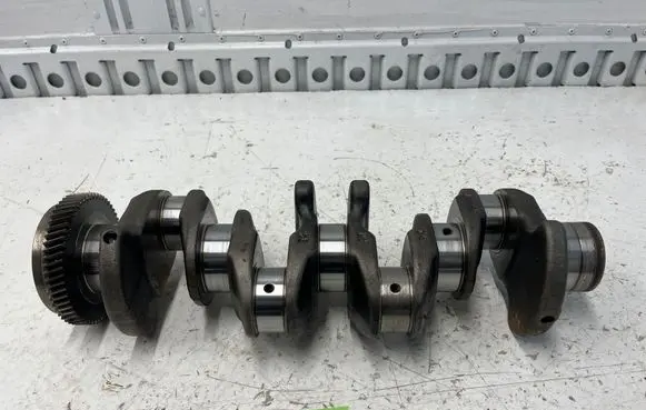 Mercedes-Benz Sprinter W906 Crankshaft 65117