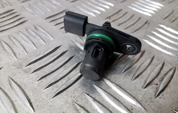 Nissan Juke I F15 Camshaft position sensor 237310776R