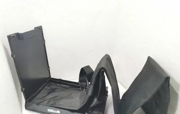 BMW X3 E83 Glove box 603910 7160563