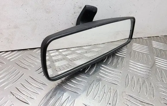 Rear view mirror (interior)
