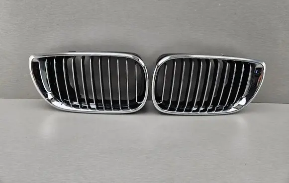 BMW 3 E46 Front bumper upper radiator grill 7042961 7042962 51137042961