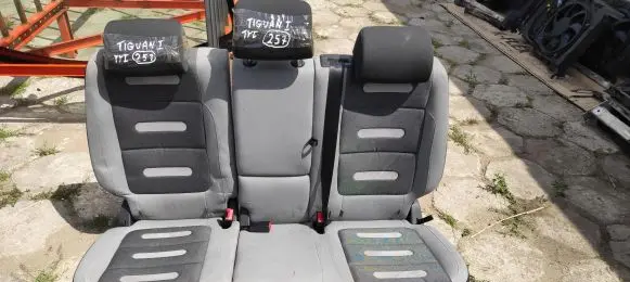 Rear seat