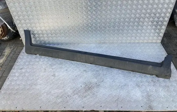 Opel Crossland X Front sill (body part) DG11330