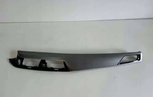 BMW X7 G07 Dashboard glove box trim 9483670