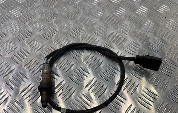 Audi Q3 F3 Lambda probe sensor 05e906262a